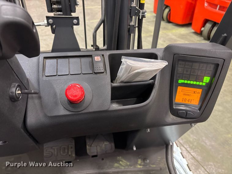 image for item ND9811 2023 Linde E18 forklift