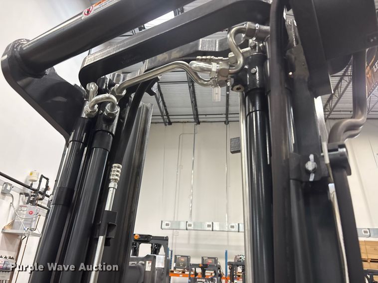 image for item ND9814 2023 Linde E18 forklift