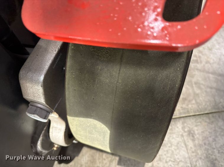 image for item ND9819 2023 Linde E18 forklift