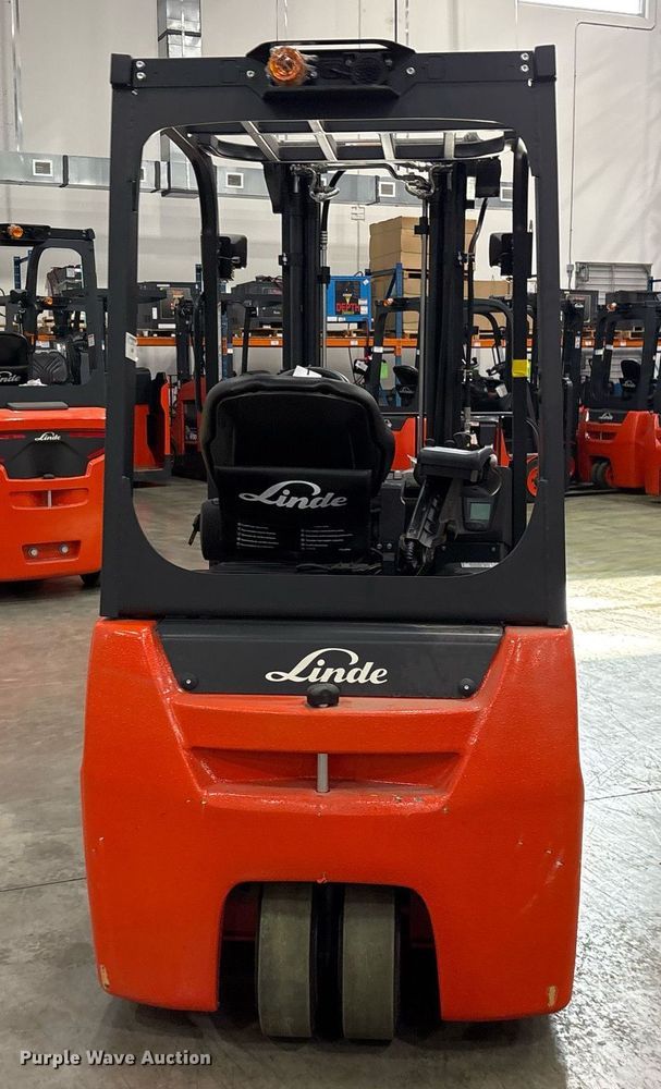 image for item ND9821 2023 Linde E18 forklift