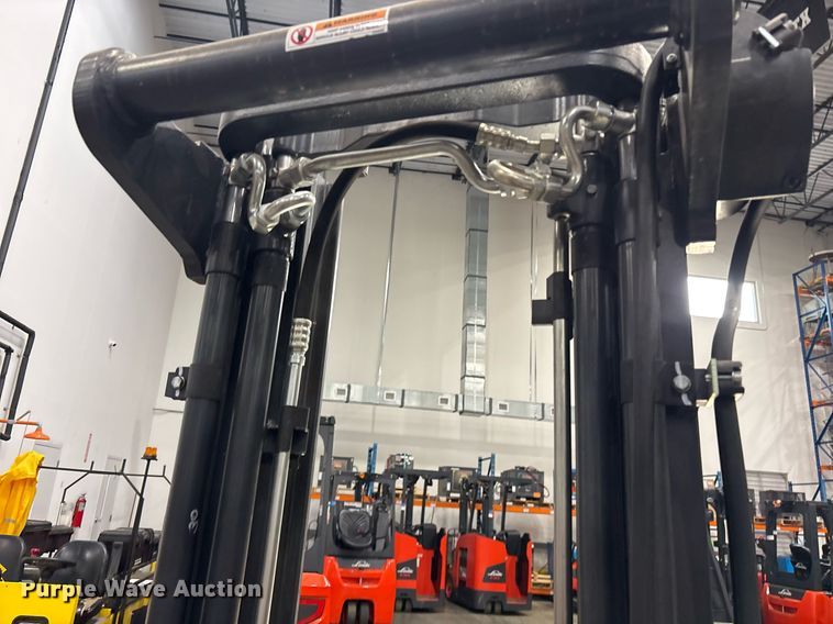 image for item ND9821 2023 Linde E18 forklift