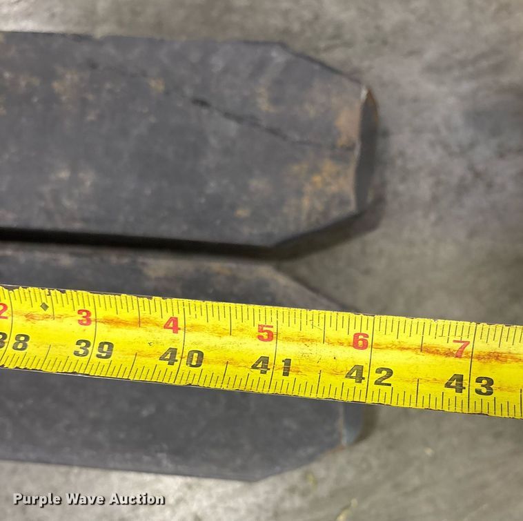 image for item ND9821 2023 Linde E18 forklift