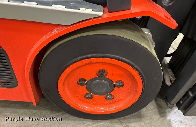 image for item ND9822 2023 Linde E18 forklift