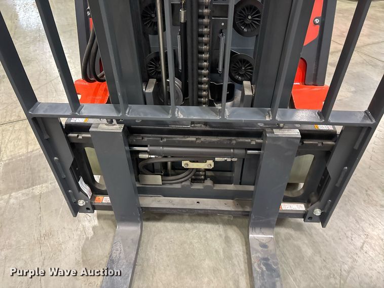 image for item ND9826 2023 Linde E18 forklift