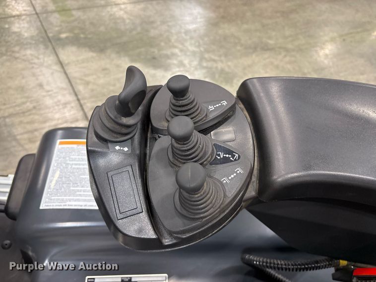 image for item ND9826 2023 Linde E18 forklift