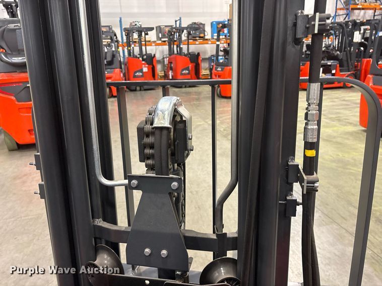 image for item ND9828 2023 Linde E18 forklift