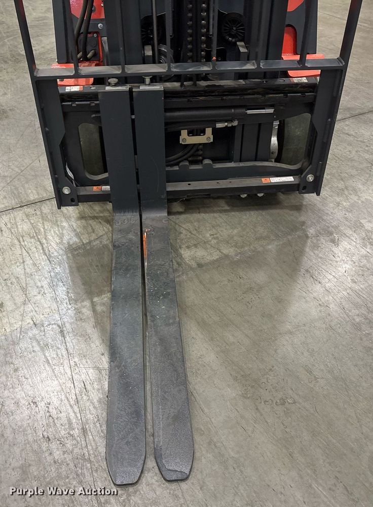 image for item ND9828 2023 Linde E18 forklift