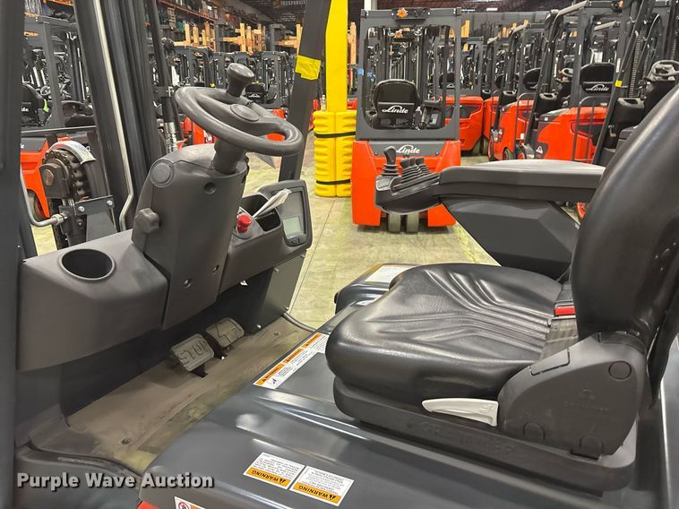image for item ND9828 2023 Linde E18 forklift