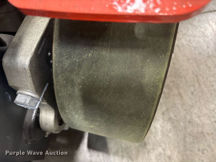 image for item ND9828 2023 Linde E18 forklift