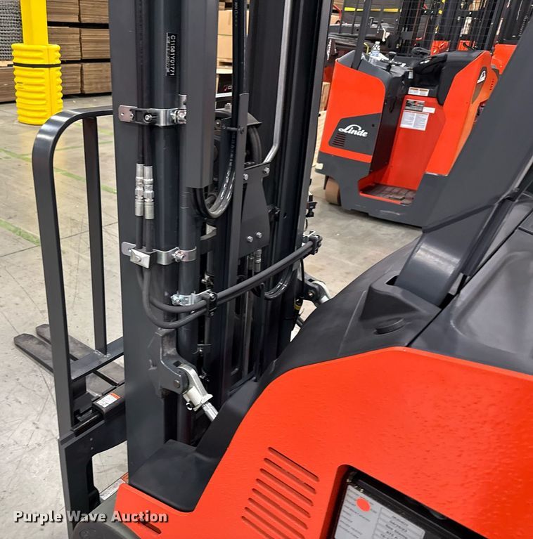 image for item ND9829 2023 Linde E18S forklift