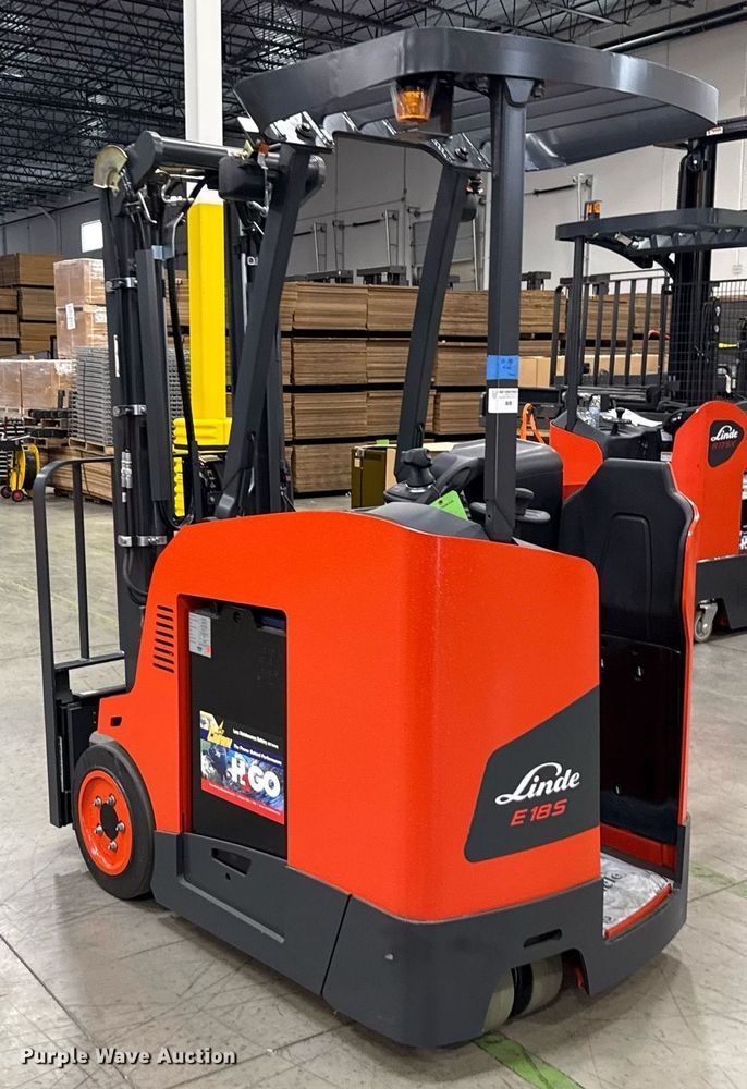 image for item ND9831 2023 Linde E18S forklift