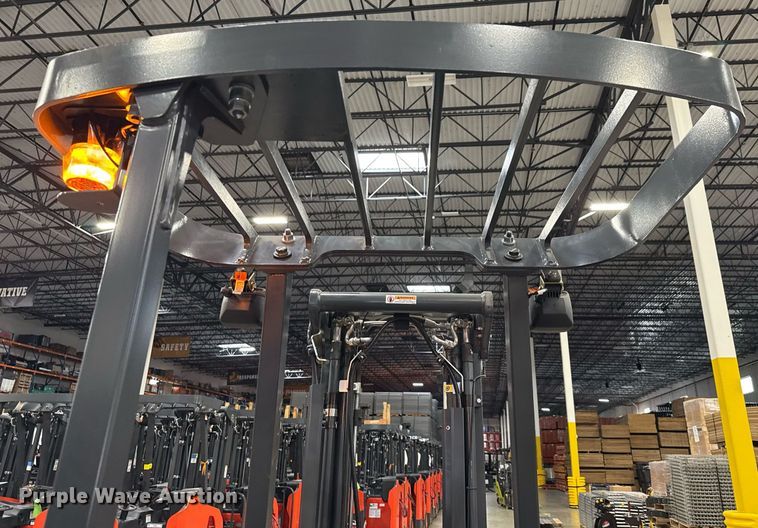 image for item ND9831 2023 Linde E18S forklift