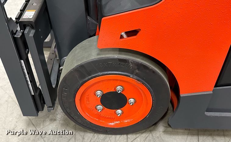 image for item ND9831 2023 Linde E18S forklift