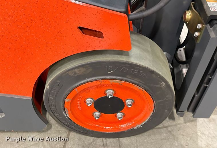 image for item ND9831 2023 Linde E18S forklift