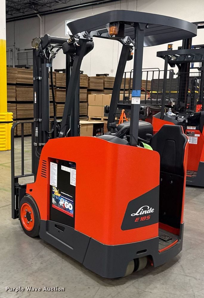 image for item ND9832 2023 Linde E18S forklift