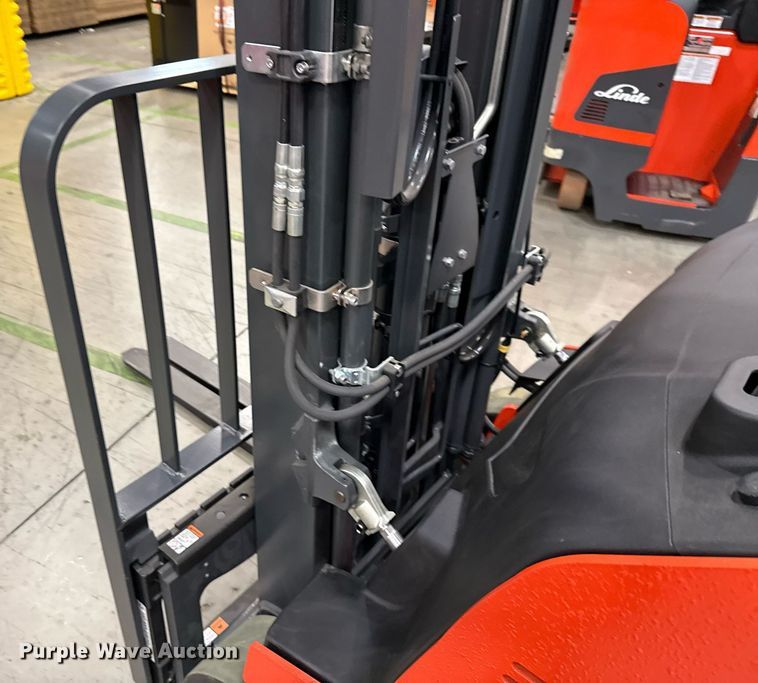 image for item ND9832 2023 Linde E18S forklift