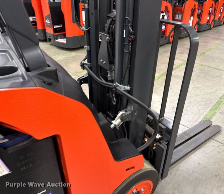 image for item ND9832 2023 Linde E18S forklift