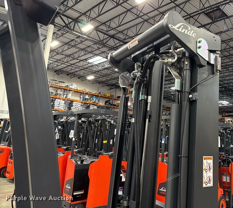 image for item ND9832 2023 Linde E18S forklift