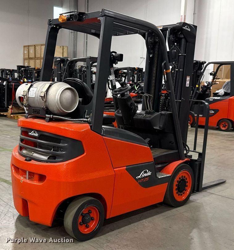 image for item ND9833 2024 Linde HT25CT forklift