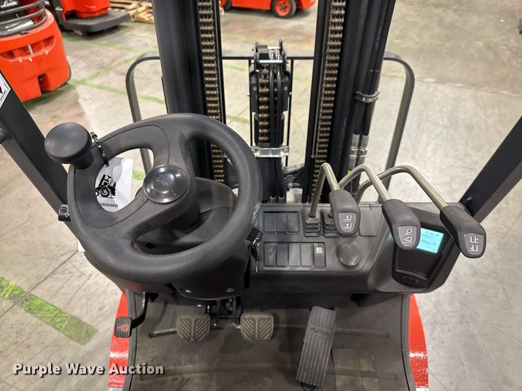 image for item ND9833 2024 Linde HT25CT forklift