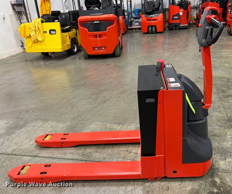 image for item ND9836 2023 Linde MT20 pallet jack