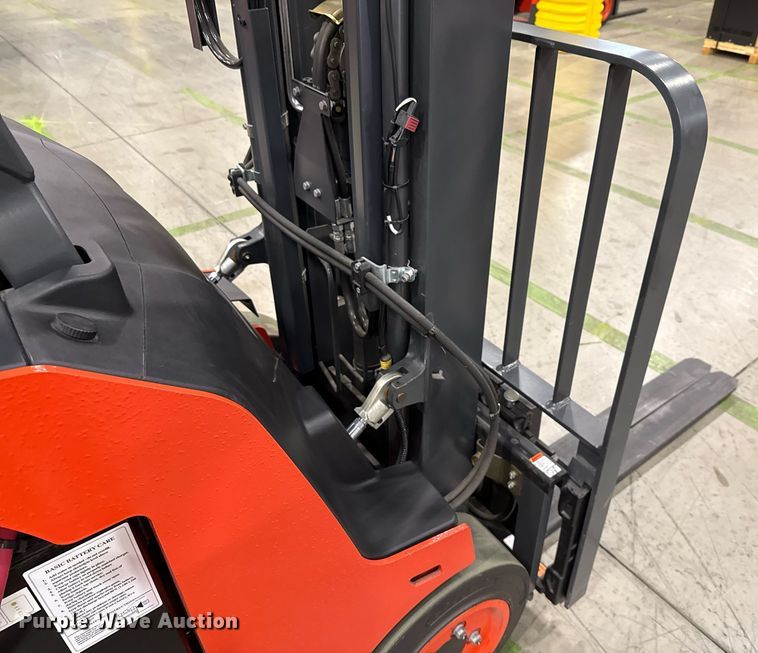 image for item ND9840 2023 Linde E18S forklift