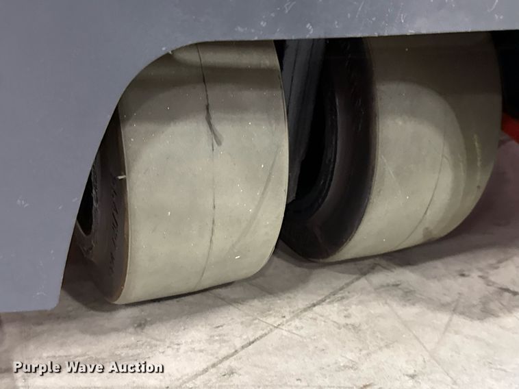 image for item ND9840 2023 Linde E18S forklift