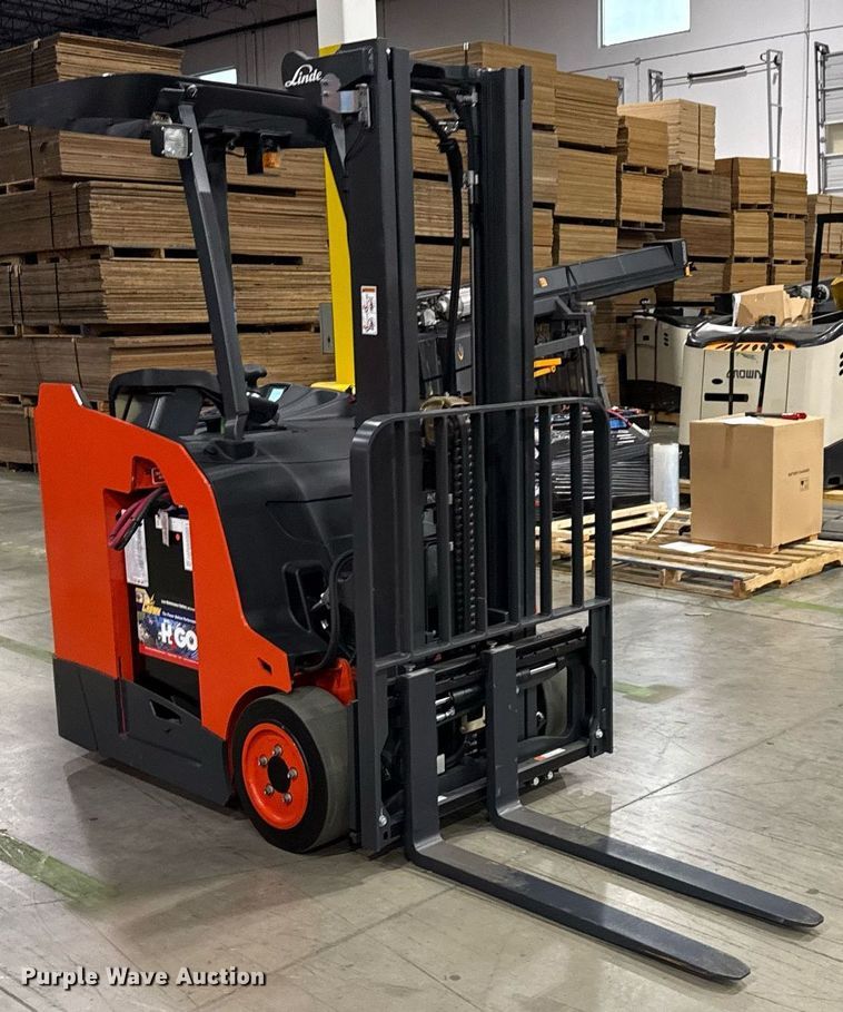 image for item ND9841 2023 Linde E18S forklift