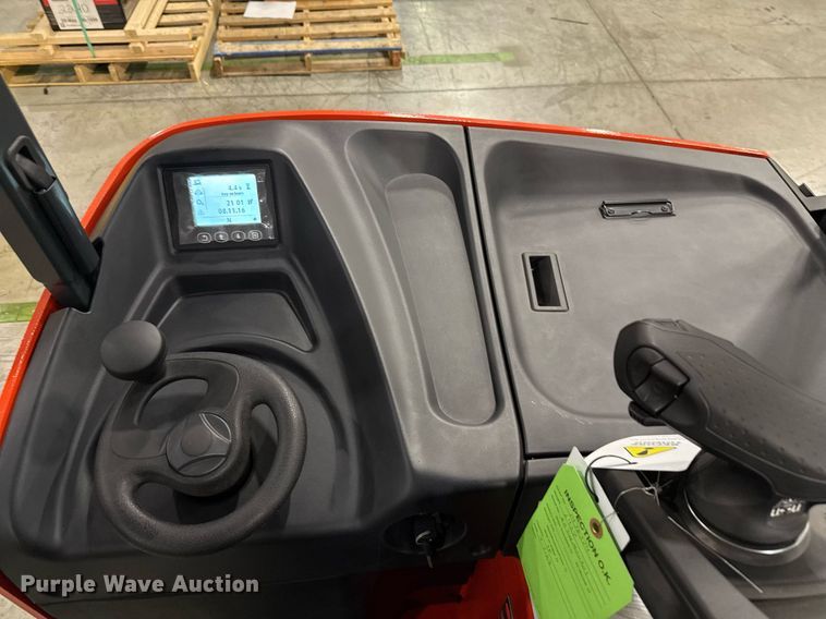 image for item ND9841 2023 Linde E18S forklift