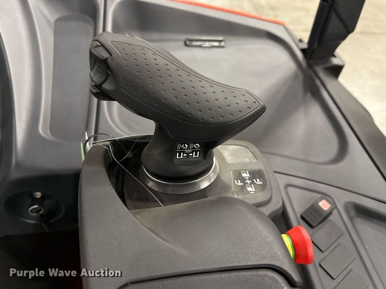 image for item ND9841 2023 Linde E18S forklift