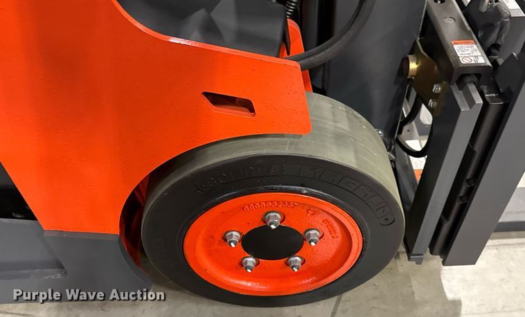 image for item ND9841 2023 Linde E18S forklift