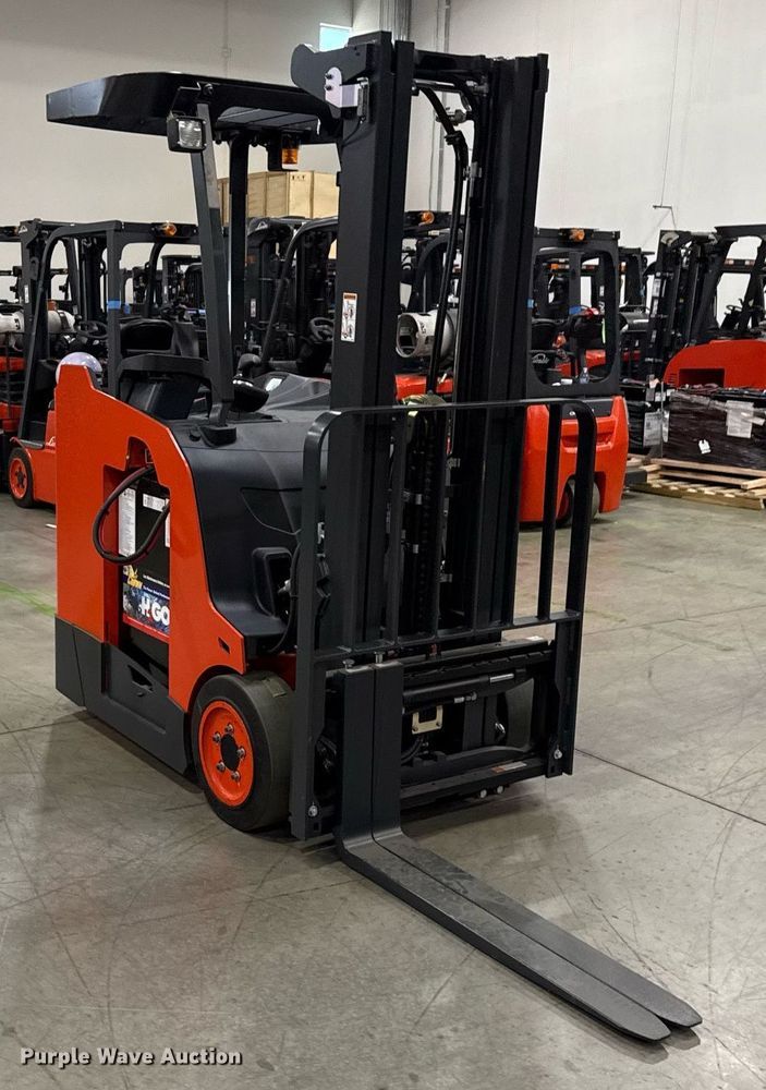 image for item ND9842 2023 Linde E18S forklift