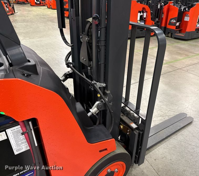 image for item ND9842 2023 Linde E18S forklift