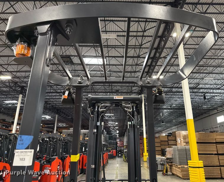 image for item ND9842 2023 Linde E18S forklift