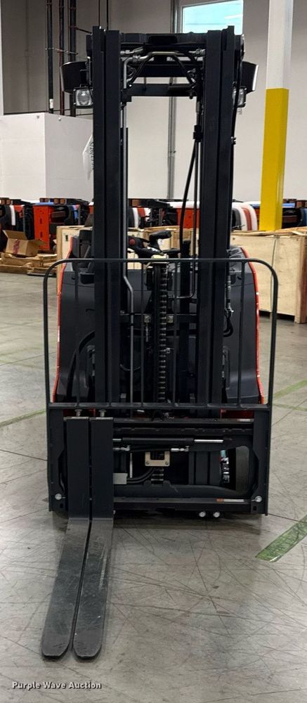 image for item ND9843 2023 Linde E18S forklift