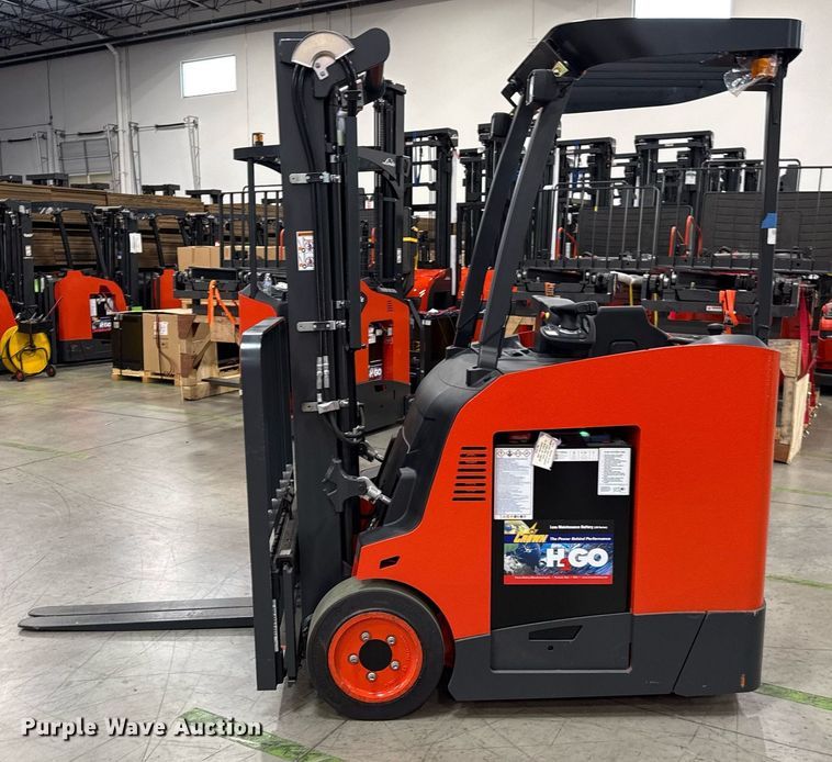 image for item ND9843 2023 Linde E18S forklift