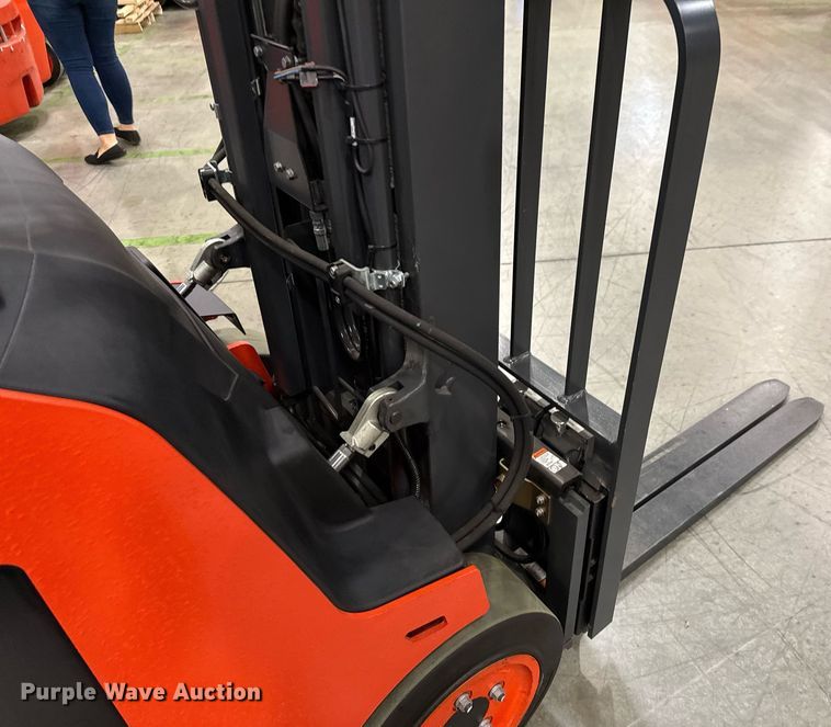 image for item ND9843 2023 Linde E18S forklift