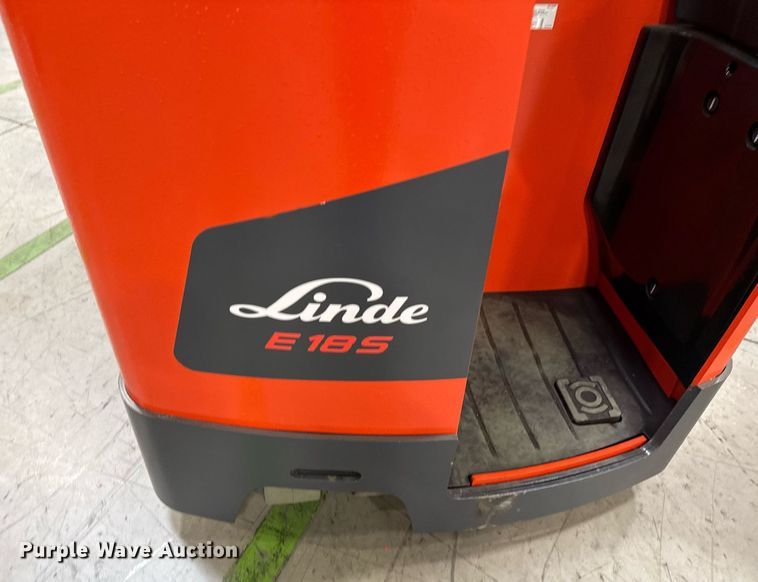 image for item ND9843 2023 Linde E18S forklift