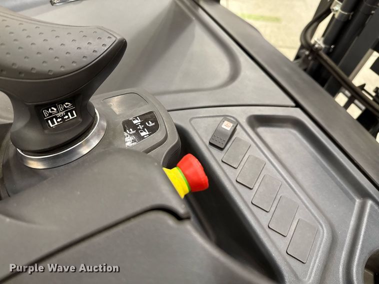 image for item ND9843 2023 Linde E18S forklift