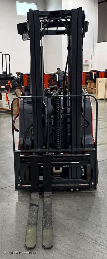 image for item ND9844 2023 Linde E18S forklift