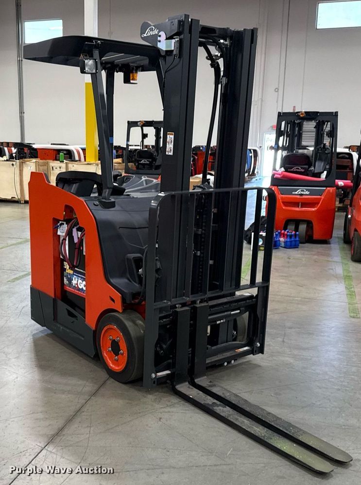 image for item ND9844 2023 Linde E18S forklift