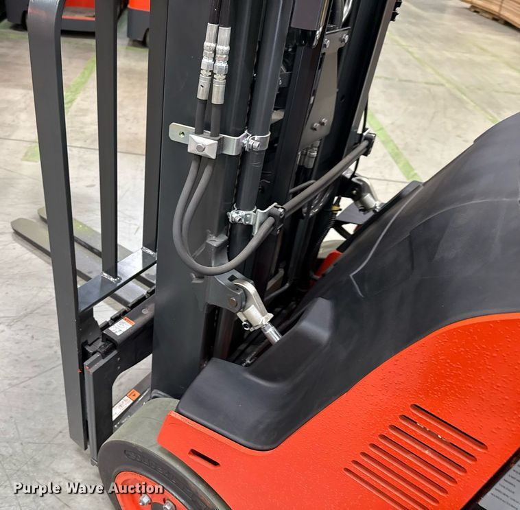 image for item ND9844 2023 Linde E18S forklift