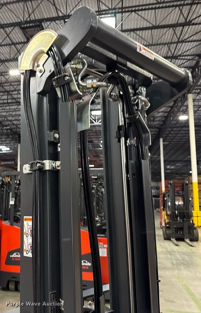 image for item ND9844 2023 Linde E18S forklift