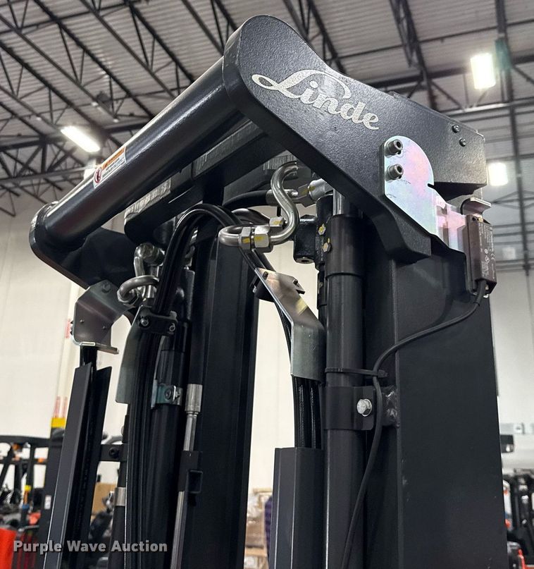 image for item ND9844 2023 Linde E18S forklift