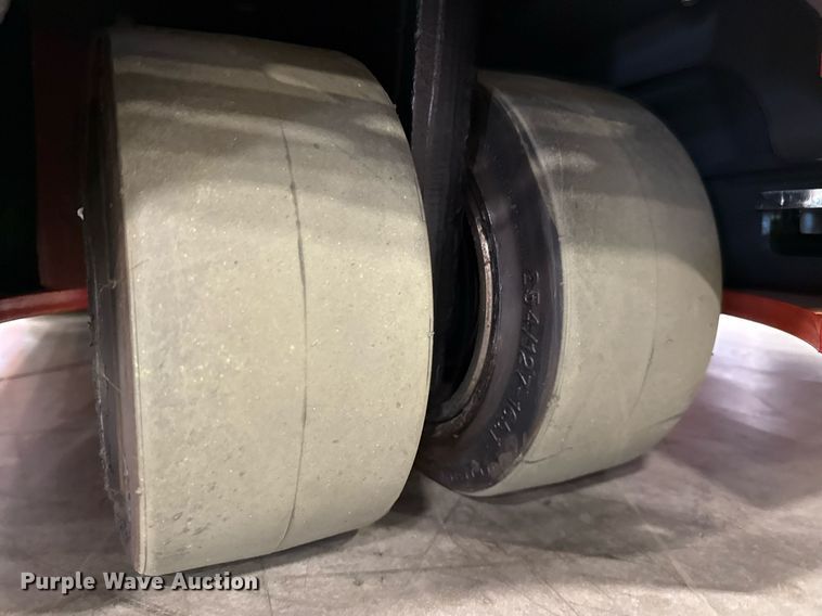 image for item ND9844 2023 Linde E18S forklift