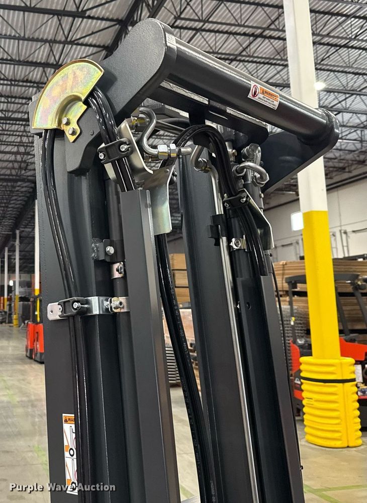 image for item ND9845 2023 Linde E18S forklift