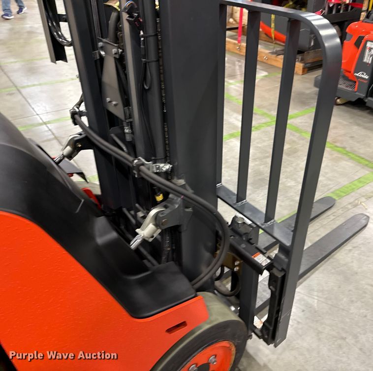 image for item ND9847 2023 Linde E18S forklift