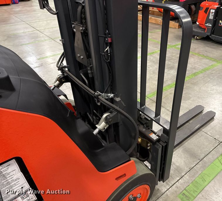 image for item ND9848 2023 Linde E18S forklift