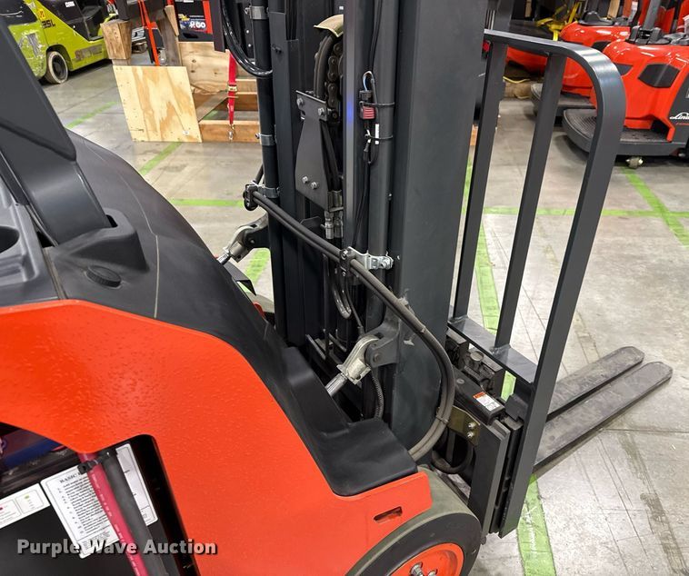 image for item ND9852 2023 Linde E18S forklift