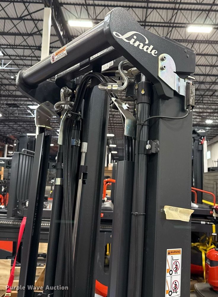 image for item ND9852 2023 Linde E18S forklift